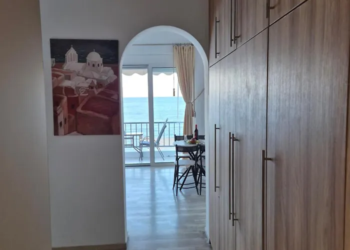 Anastasia House شاراكي