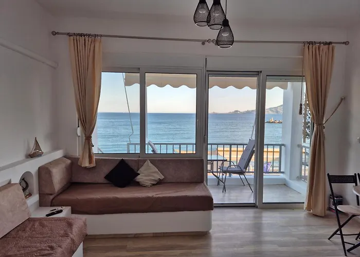 Anastasia House * شاراكي